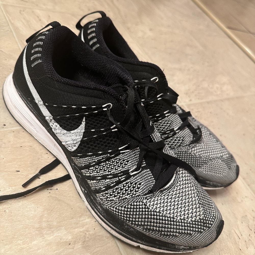 Nike Monochrome Knit Sneakers